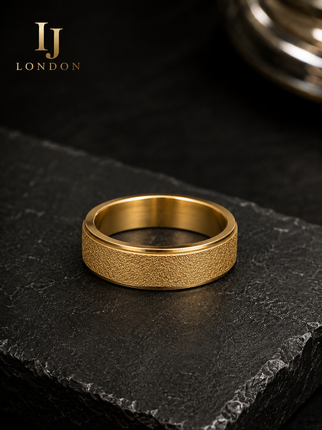 Premium Gold Stainless Steel Ring – Luxury Men’s Wedding Band