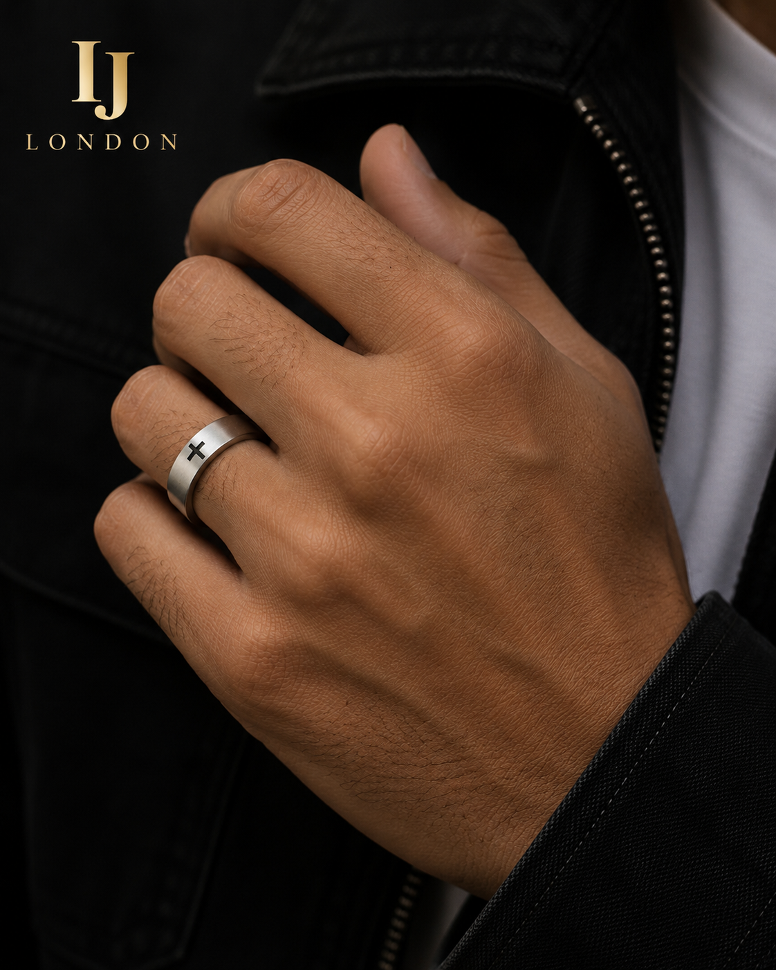 Men’s Stainless Steel Cross Ring – Silver