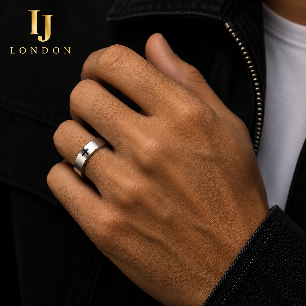 Men’s Stainless Steel Cross Ring – Silver